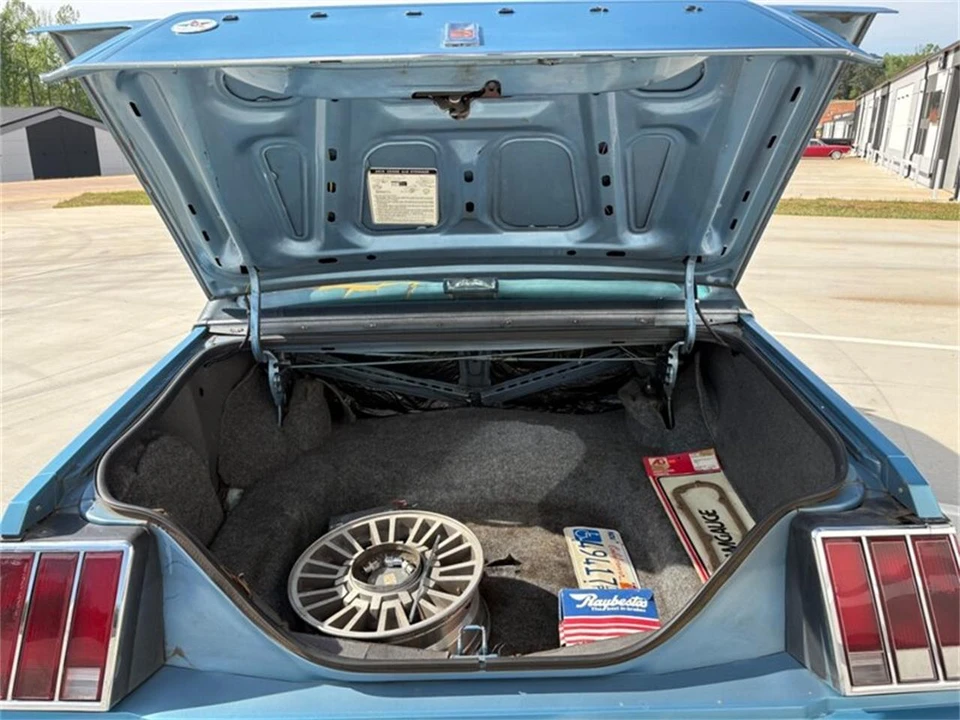1980 Mercury Cougar 4th+ Gen - Image 8 of 31