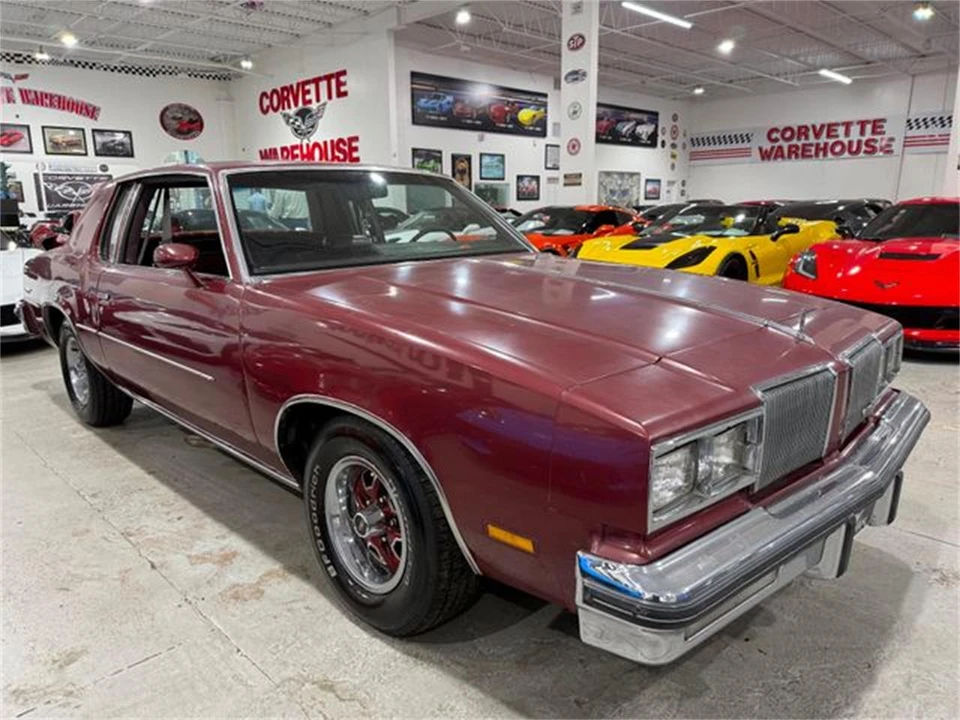 1980 Oldsmobile Cutlass 5th Gen - Image 7 of 10