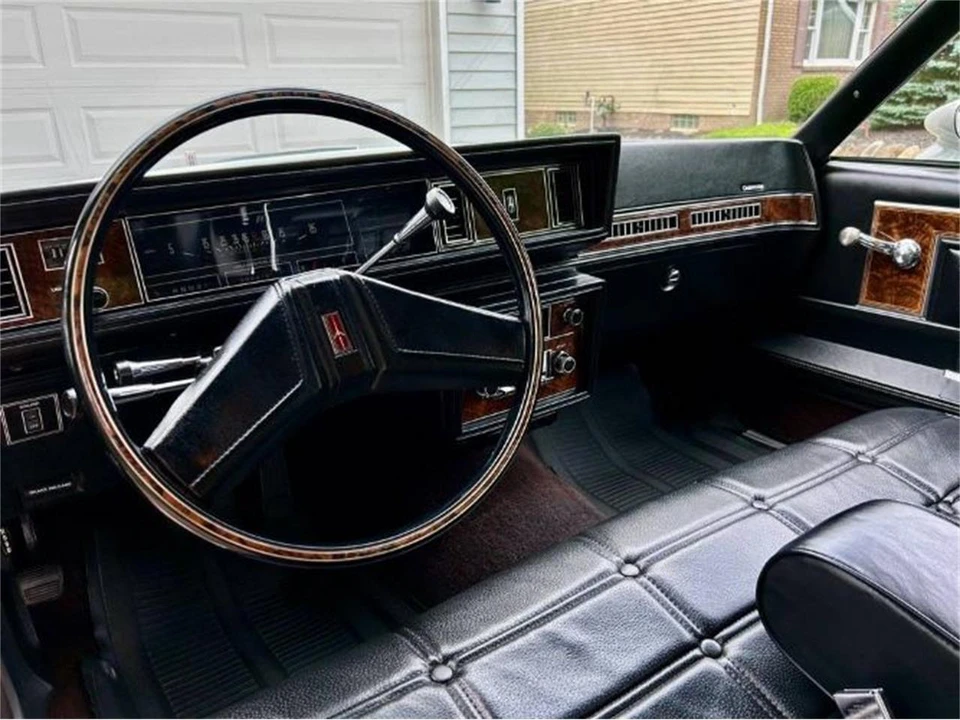 1980 Oldsmobile Cutlass 5th Gen - Image 15 of 25