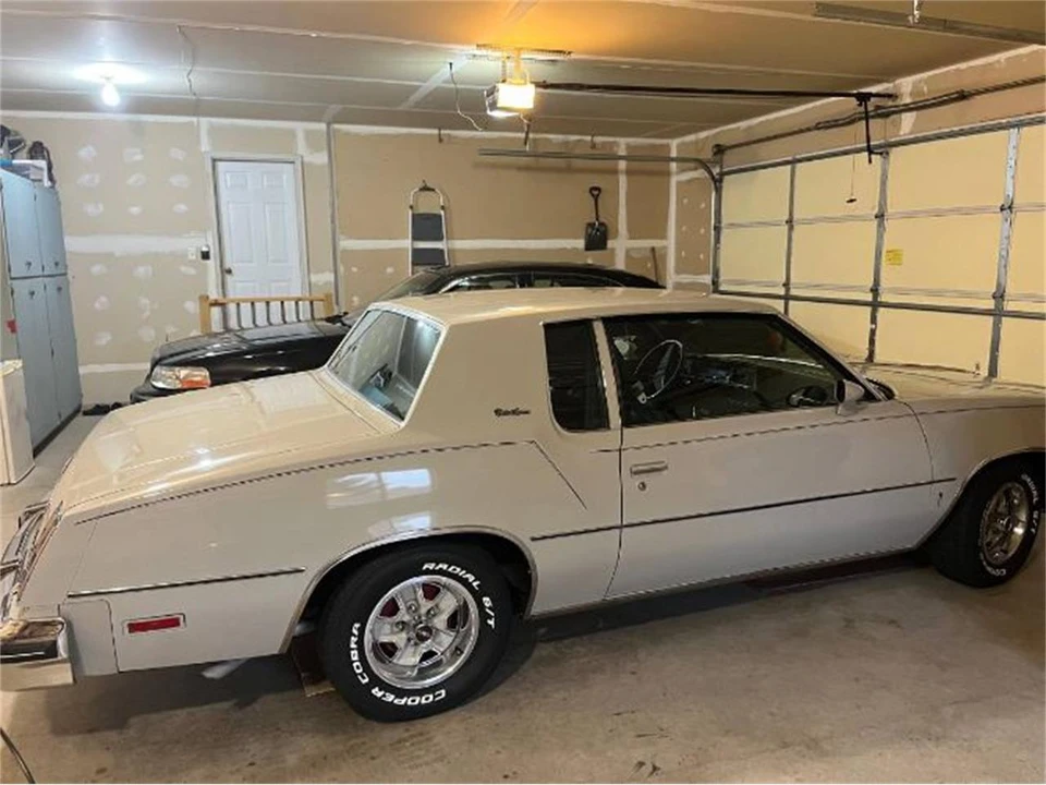1980 Oldsmobile Cutlass 5th Gen - Image 19 of 25