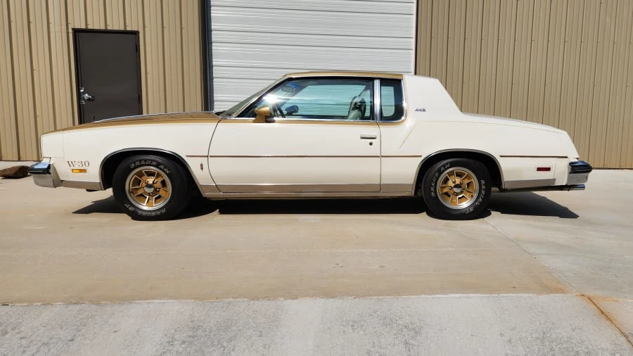 1980 Oldsmobile Cutlass 5th Gen - Image 2 of 17