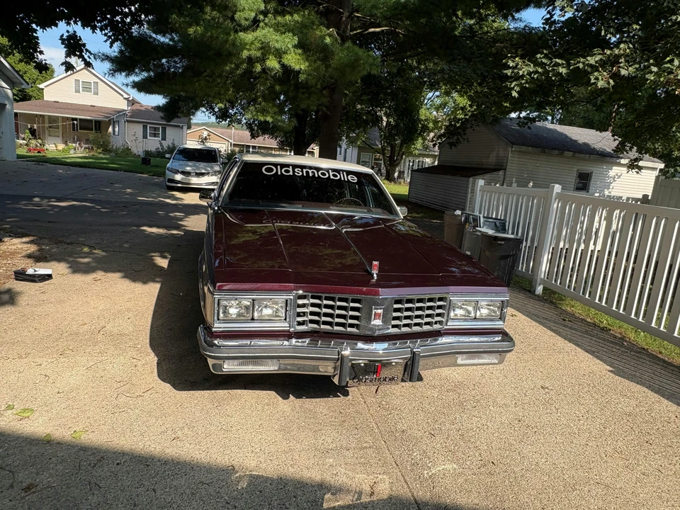 1980 Oldsmobile 98 - Image 3 of 31