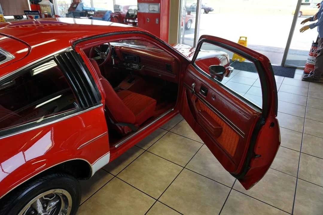 1980 Oldsmobile Starfire - Image 24 of 31