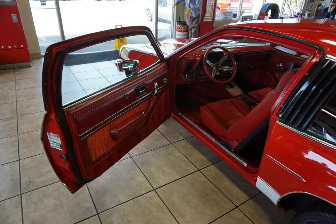 1980 Oldsmobile Starfire - Image 21 of 31