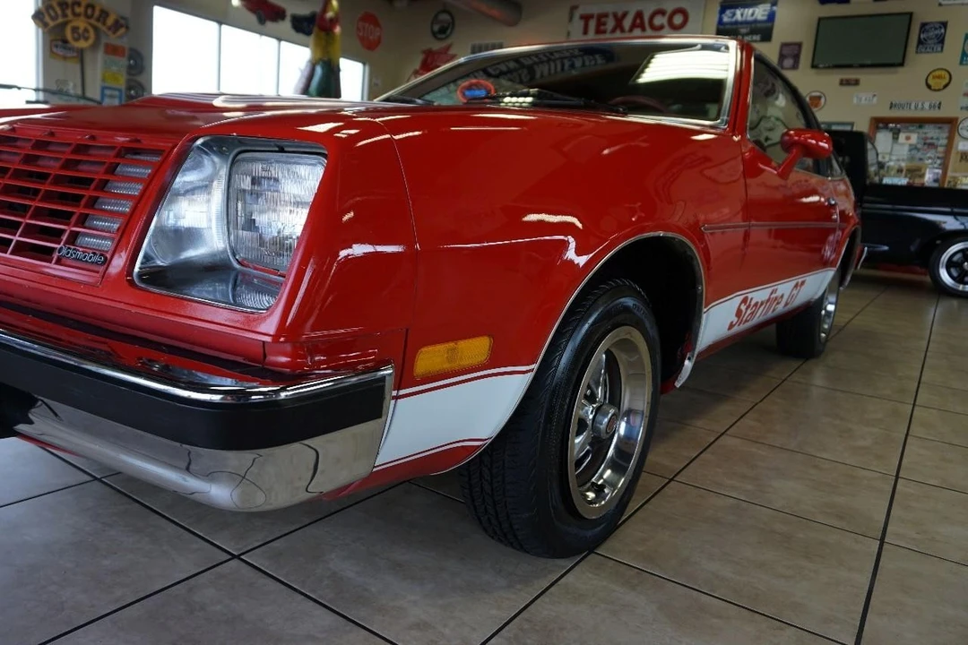 1980 Oldsmobile Starfire - Image 16 of 31