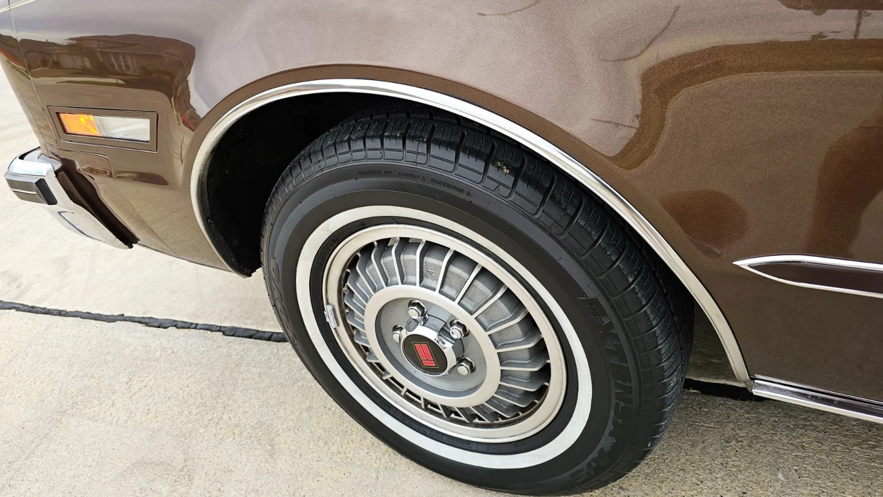 1980 Oldsmobile Toronado - Image 19 of 21