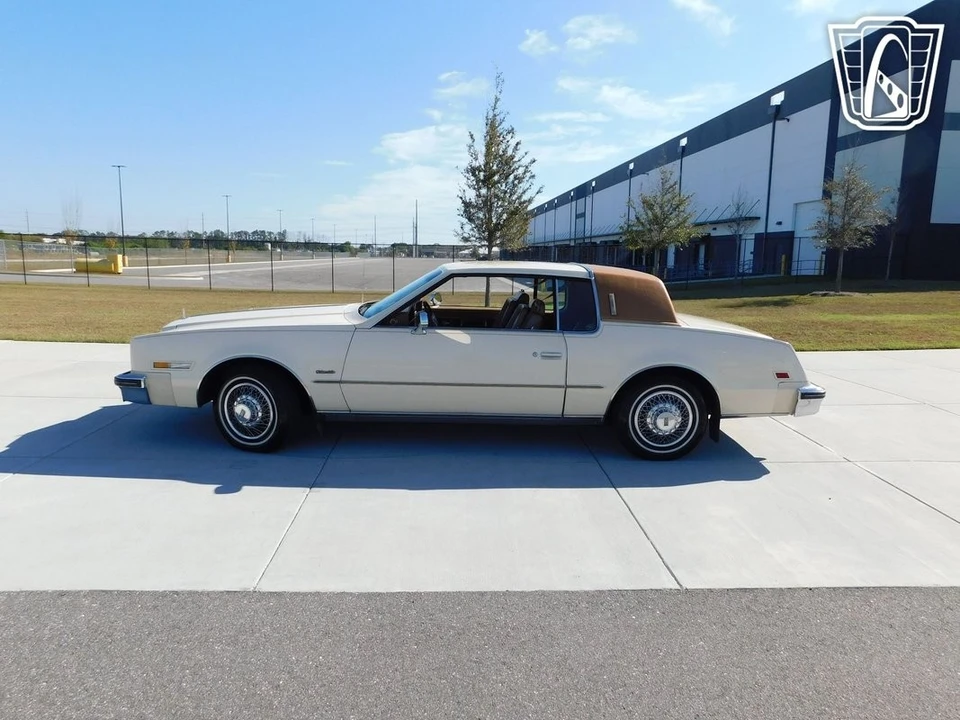 1980 Oldsmobile Toronado - Image 6 of 12