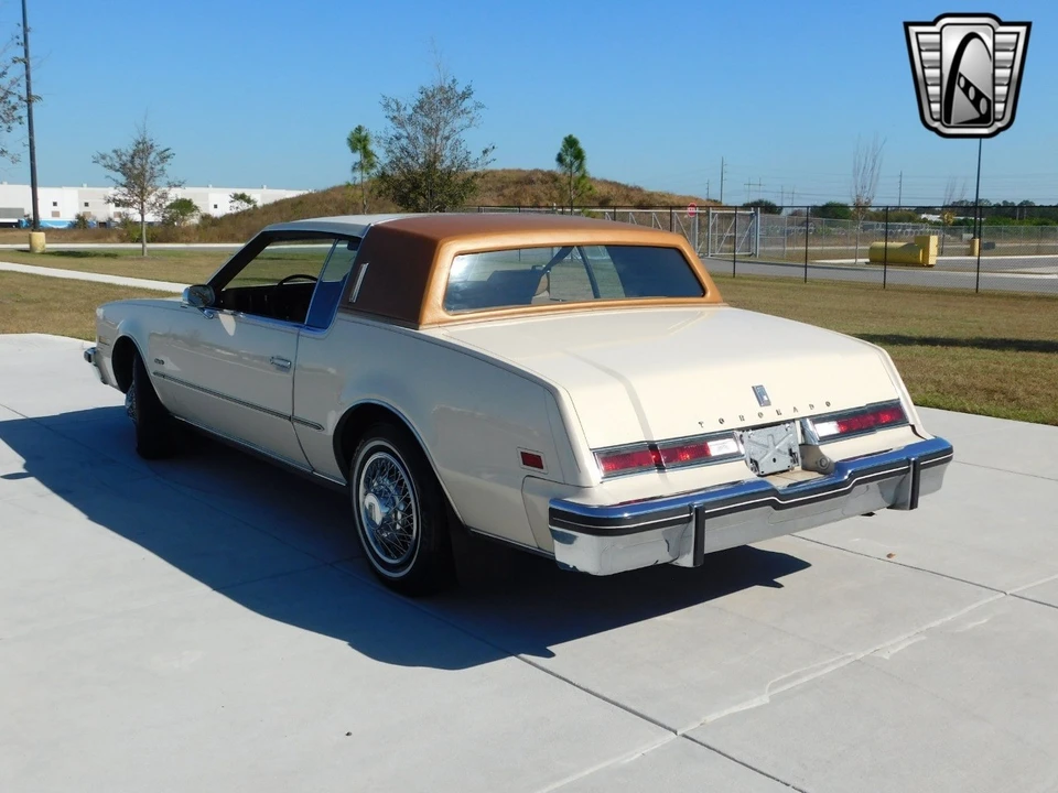1980 Oldsmobile Toronado - Image 9 of 12