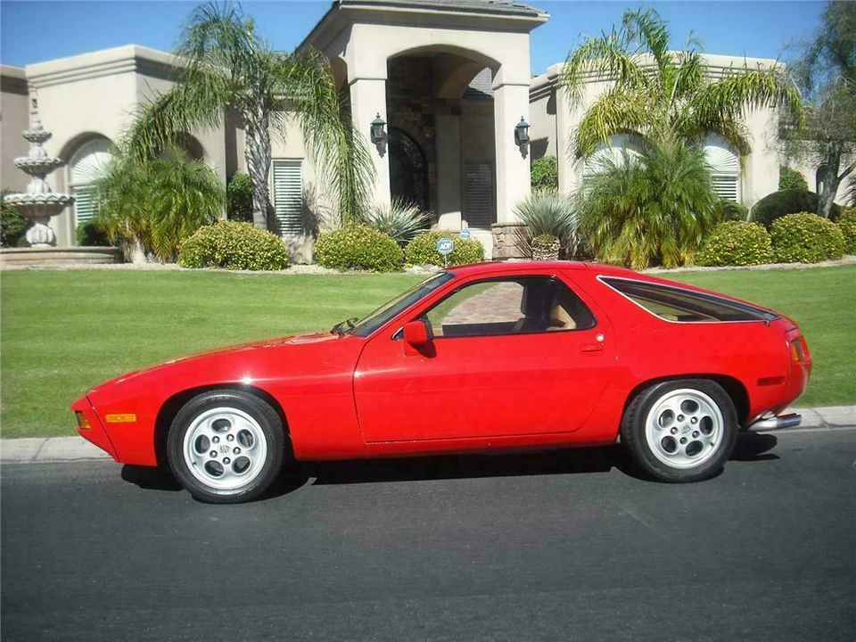 1980 Porsche 928 - Image 4 of 4