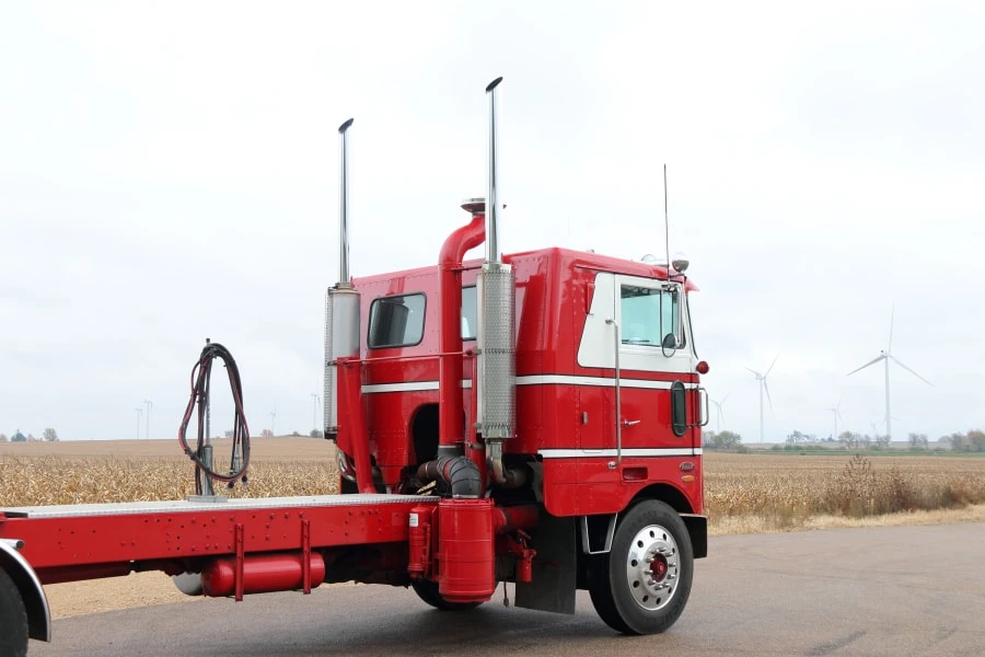 1980 Peterbilt - Image 9 of 31