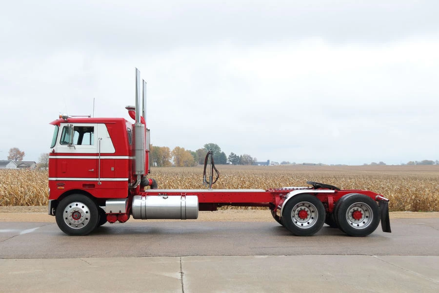 1980 Peterbilt - Image 13 of 31