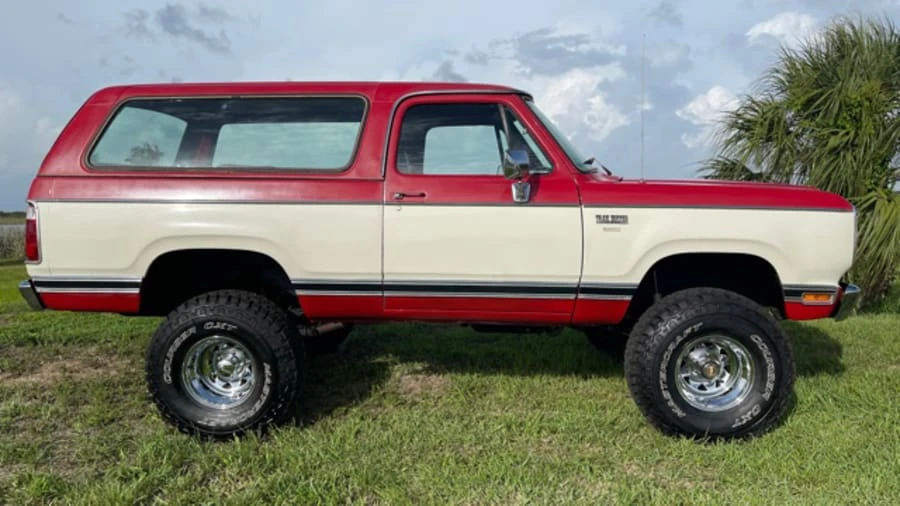1980 Plymouth Trail Duster - Image 2 of 27