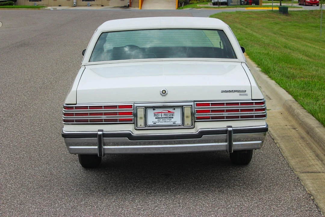1980 Pontiac Bonneville 5th+ Gen - Image 5 of 31