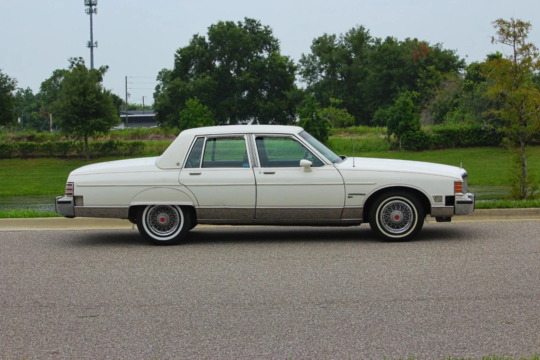 1980 Pontiac Bonneville 5th+ Gen - Image 7 of 31