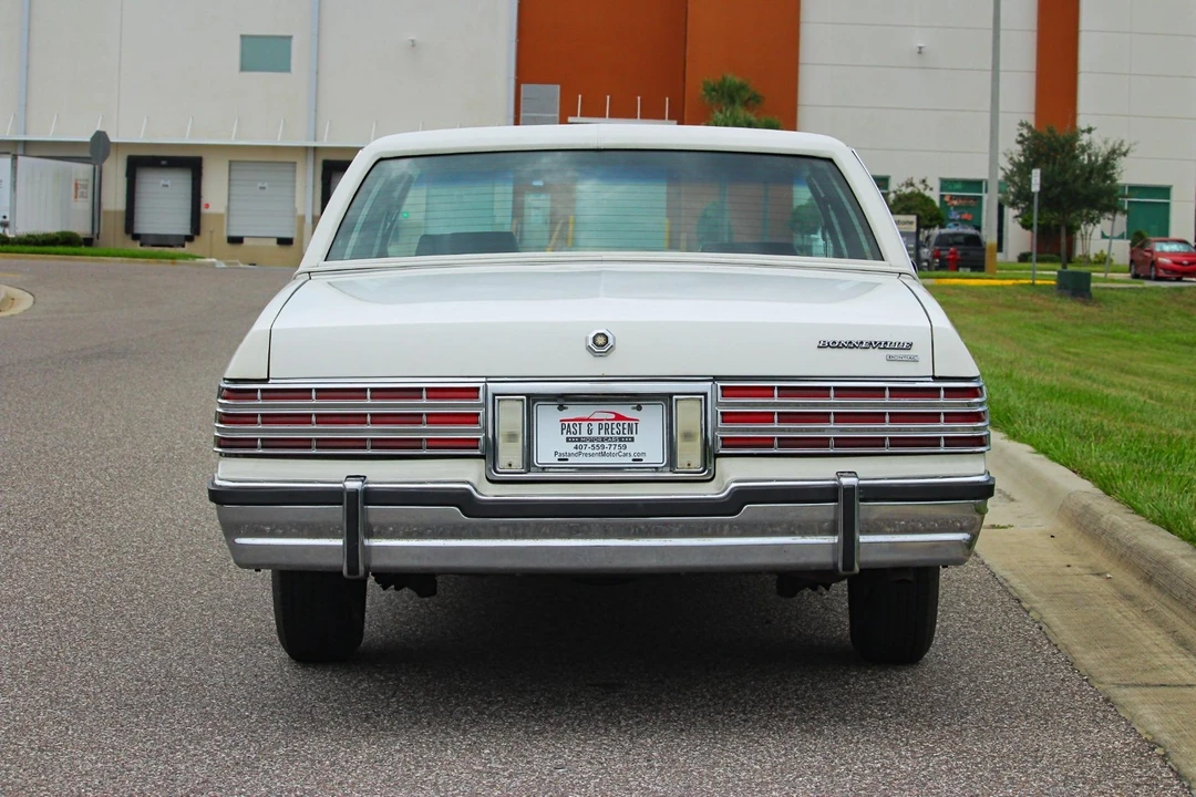 1980 Pontiac Bonneville 5th+ Gen - Image 22 of 31