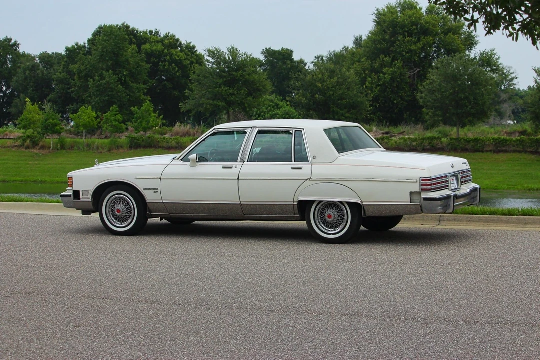 1980 Pontiac Bonneville 5th+ Gen - Image 20 of 31