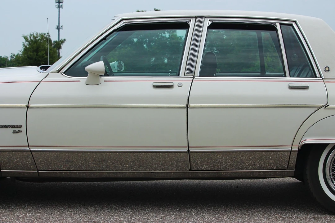 1980 Pontiac Bonneville 5th+ Gen - Image 29 of 31