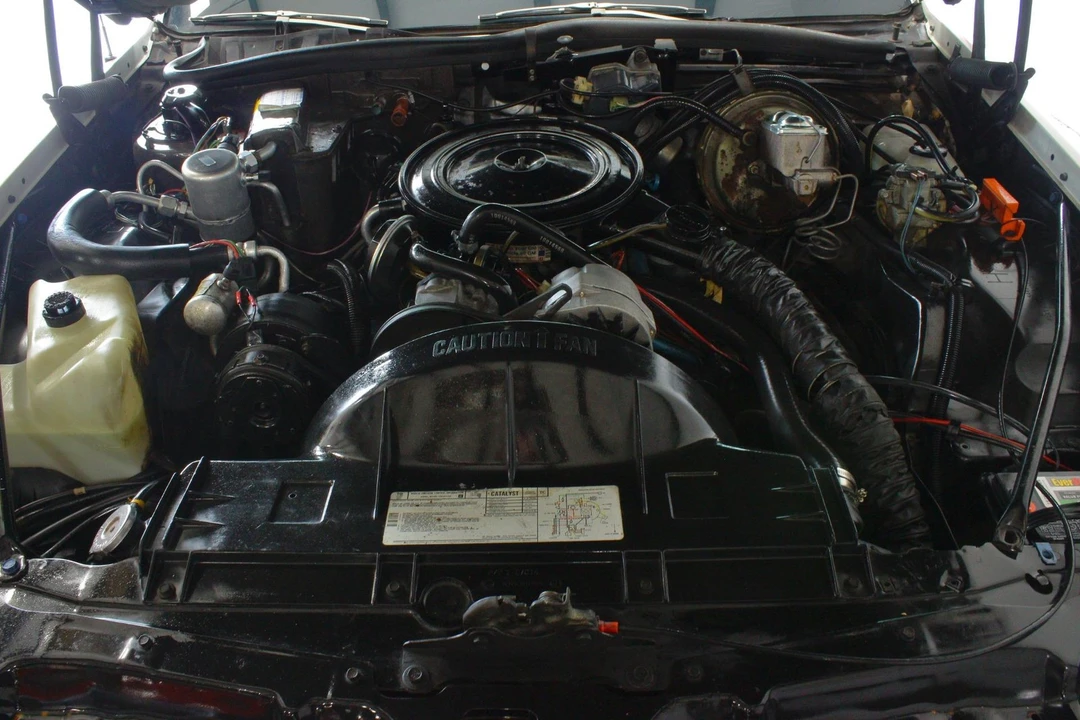 1980 Pontiac Bonneville 5th+ Gen - Image 15 of 31