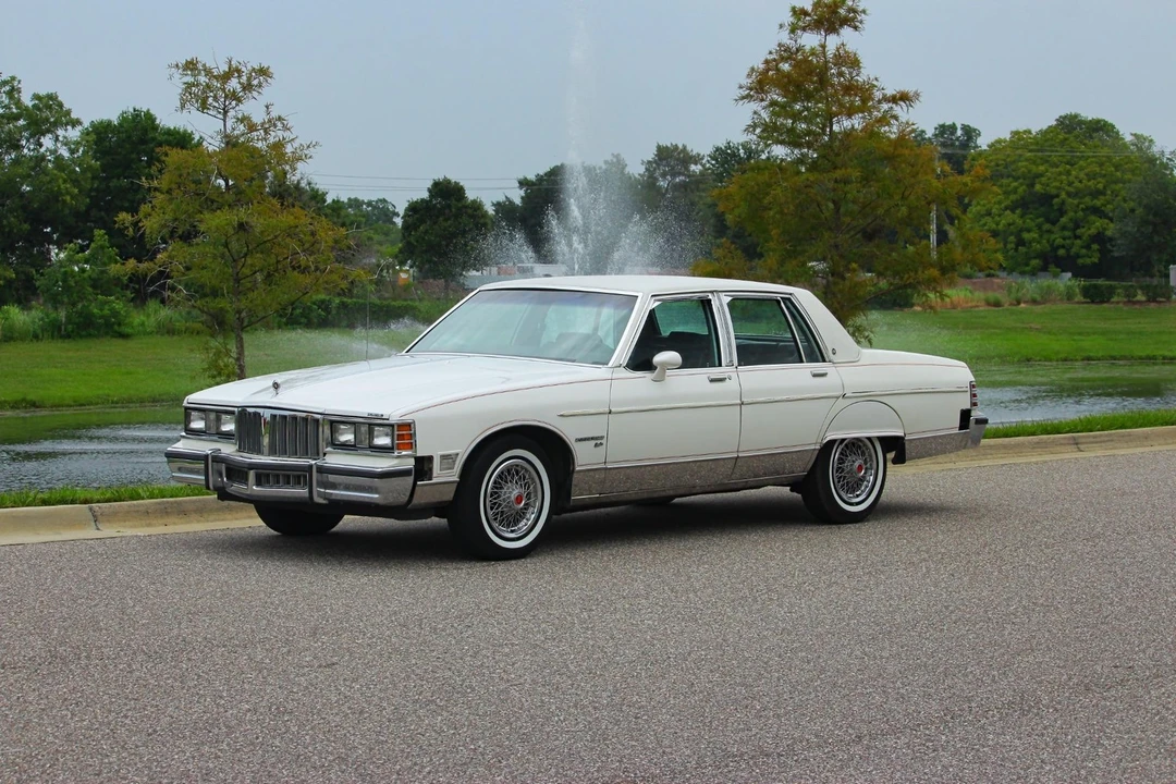 1980 Pontiac Bonneville 5th+ Gen - Image 18 of 31