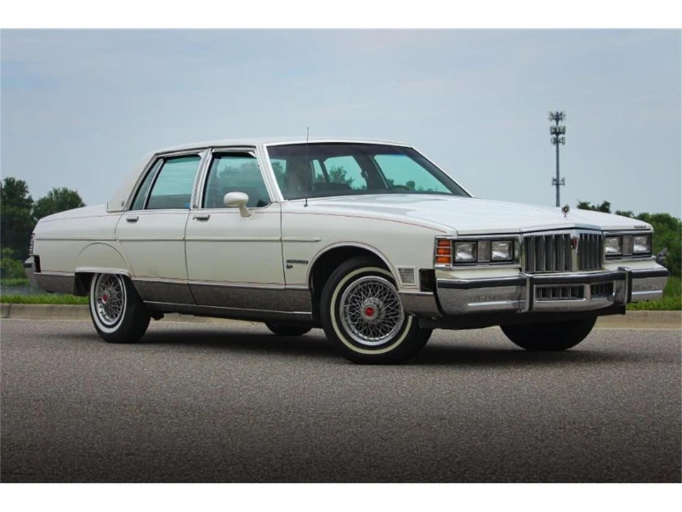 1980 Pontiac Bonneville 5th+ Gen - Image 2 of 12