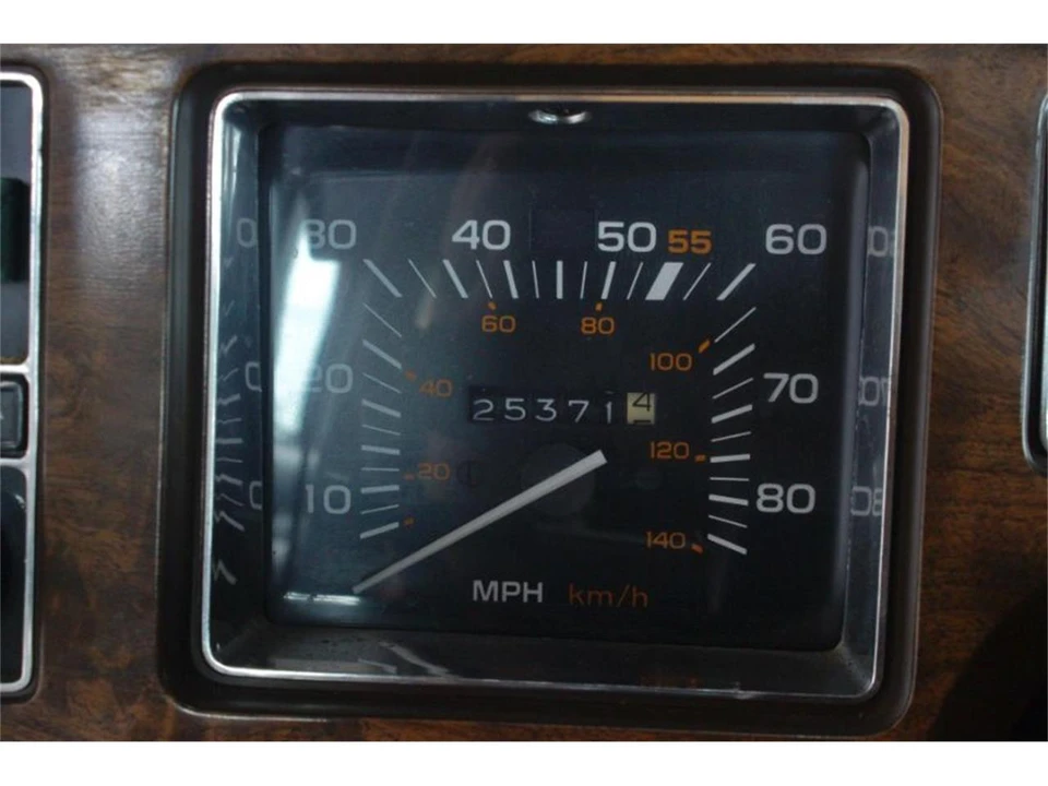 1980 Pontiac Bonneville 5th+ Gen - Image 3 of 12