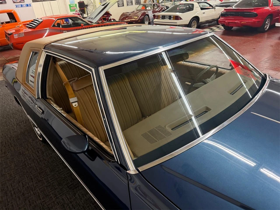 1980 Pontiac Catalina 5th+ Gen - Image 10 of 31