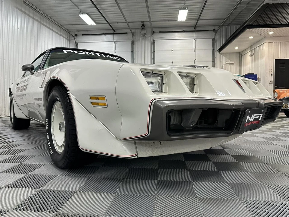 1980 Pontiac Firebird 2nd Gen - Image 15 of 31