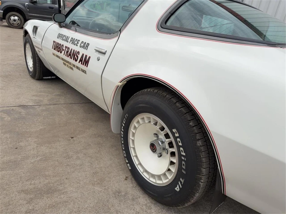 1980 Pontiac Firebird Trans Am 2nd Gen - Image 5 of 19