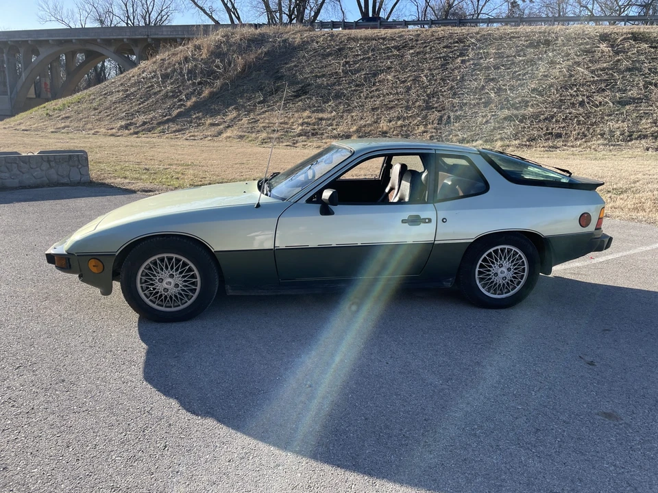 1980 Porsche 924 Turbo - Image 13 of 31