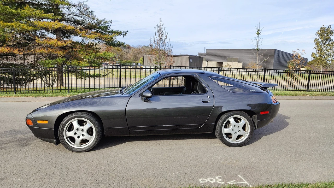 1980 Porsche 928 S - Image 4 of 31