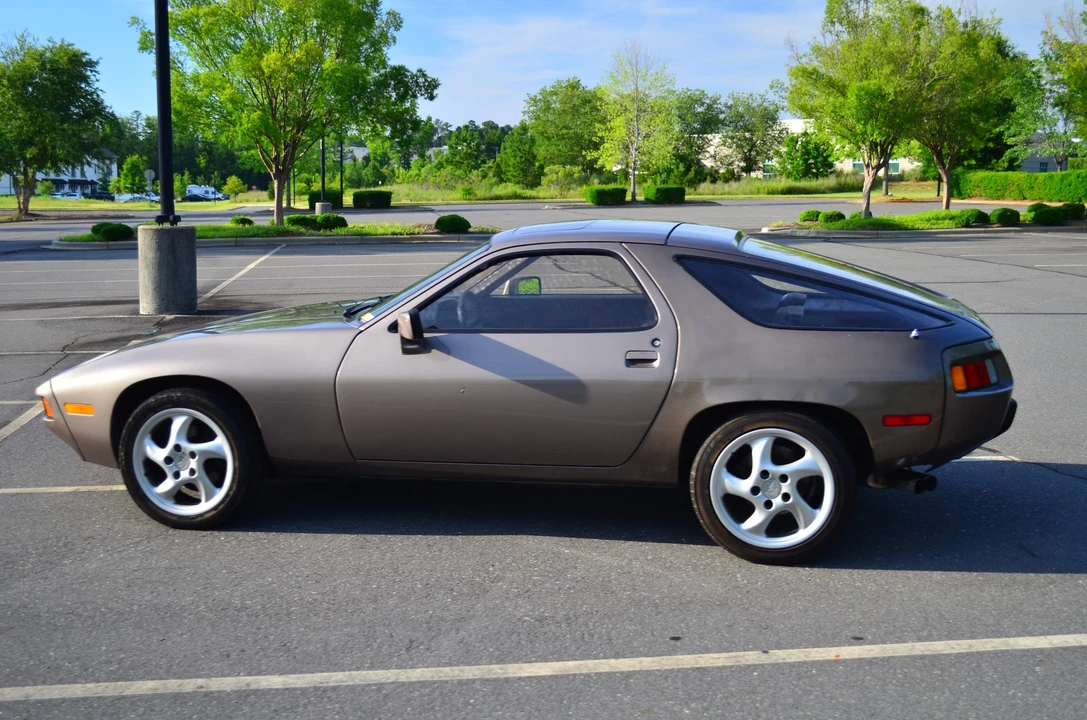 1980 Porsche 928 S - Image 20 of 31