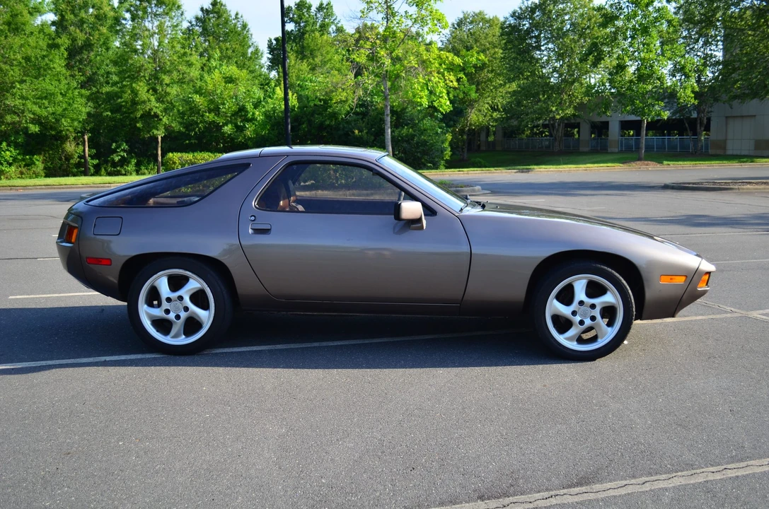 1980 Porsche 928 S - Image 11 of 31