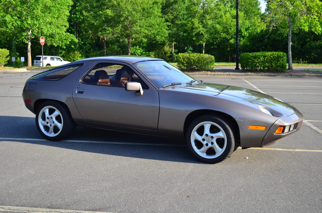 1980 Porsche 928 S - Image 10 of 31