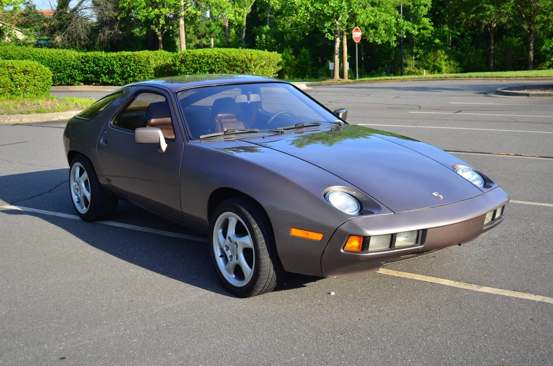1980 Porsche 928 S - Image 9 of 31
