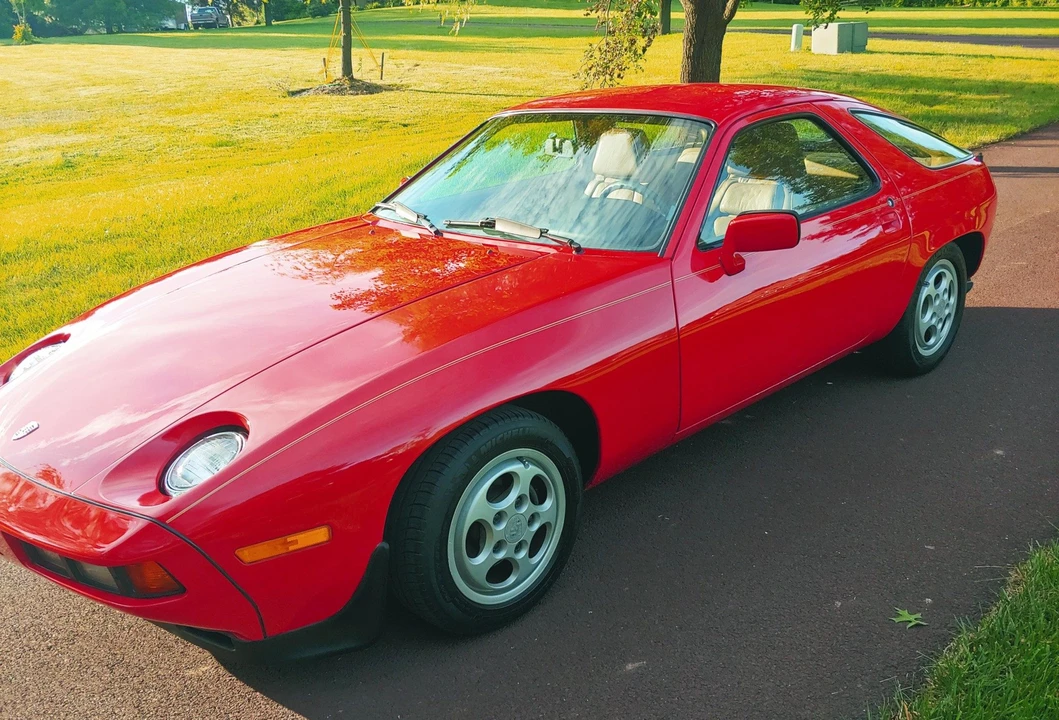 1980 Porsche 928 S - Image 13 of 31