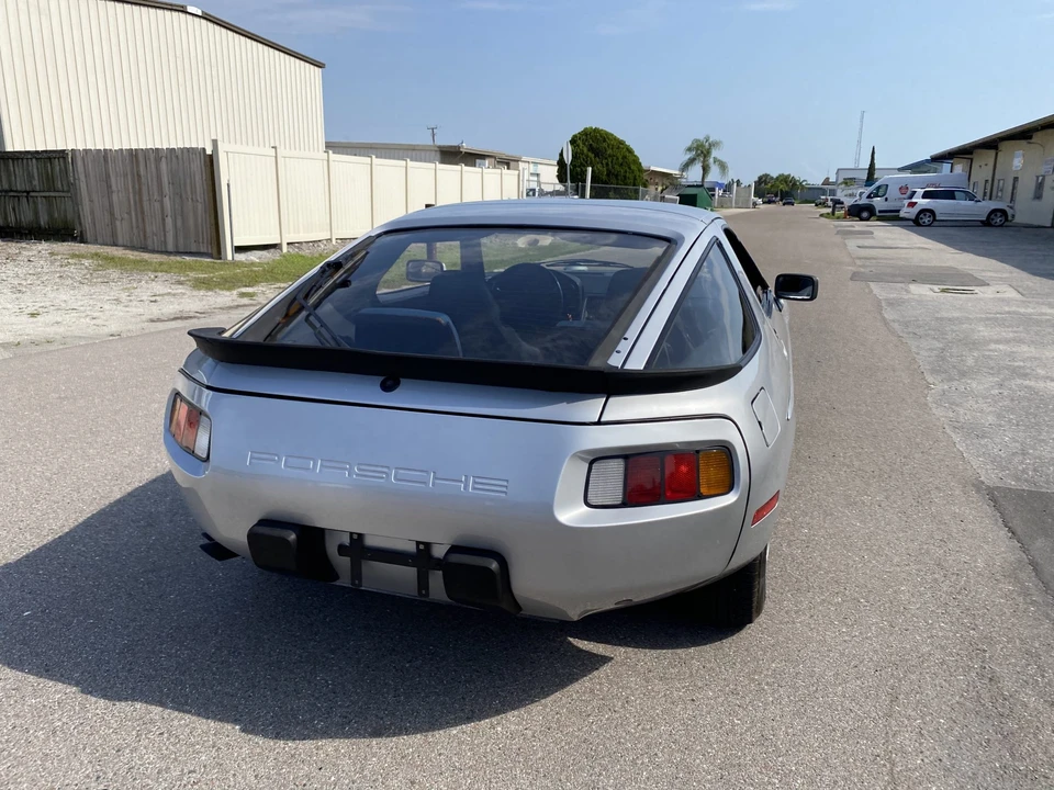 1980 Porsche 928 S - Image 16 of 31