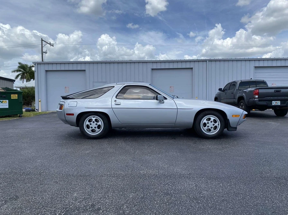 1980 Porsche 928 S - Image 18 of 31