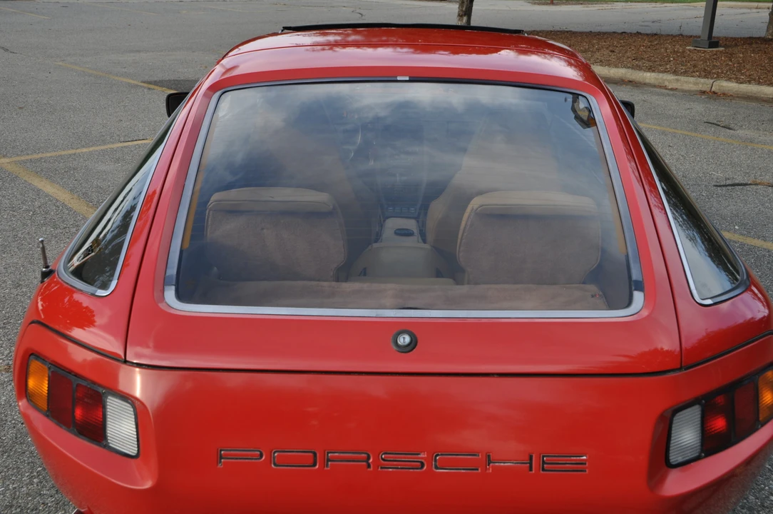 1980 Porsche 928 S - Image 6 of 31