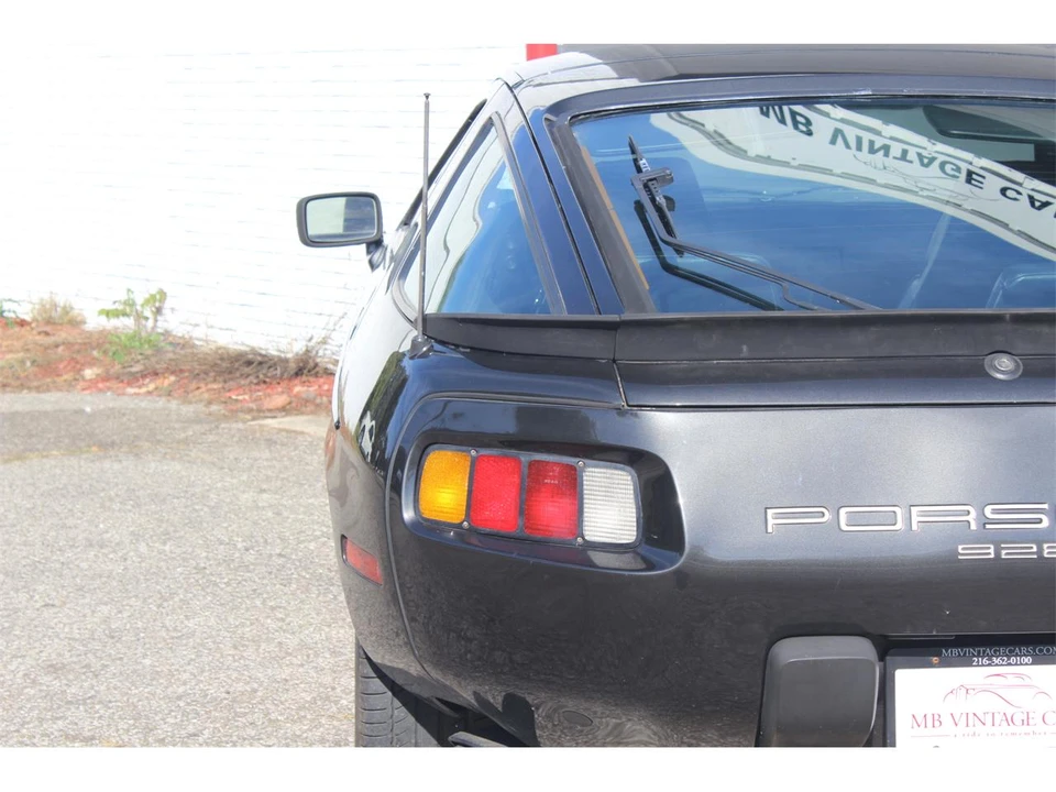 1980 Porsche 928 - Image 10 of 31