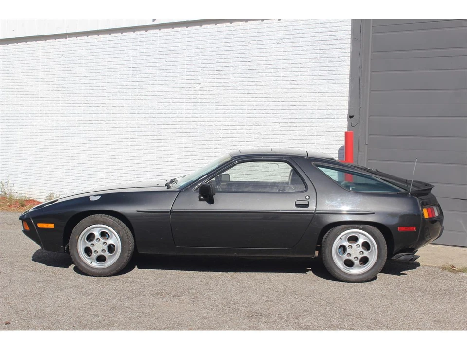 1980 Porsche 928 - Image 12 of 31
