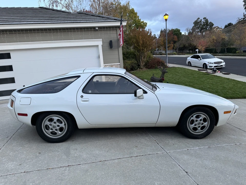 1980 Porsche 928 S - Image 9 of 31