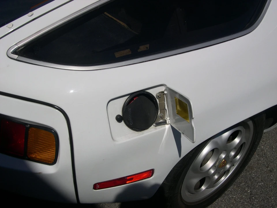 1980 Porsche 928 S - Image 19 of 31