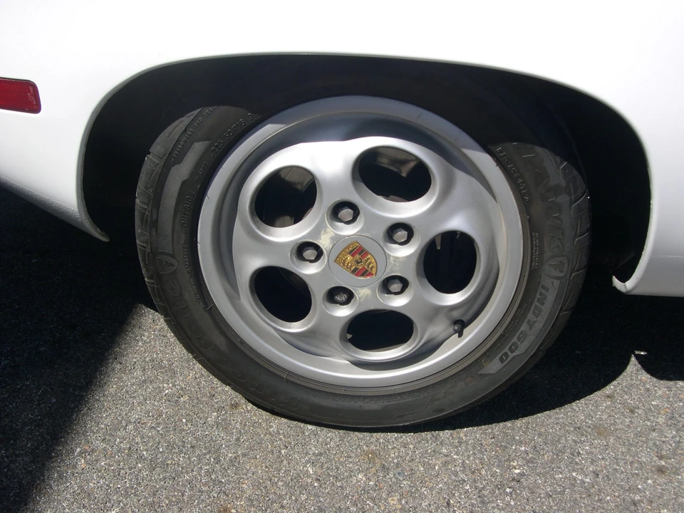 1980 Porsche 928 S - Image 24 of 31