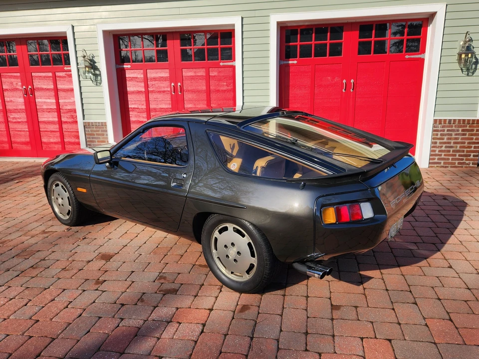 1980 Porsche 928 S - Image 6 of 31
