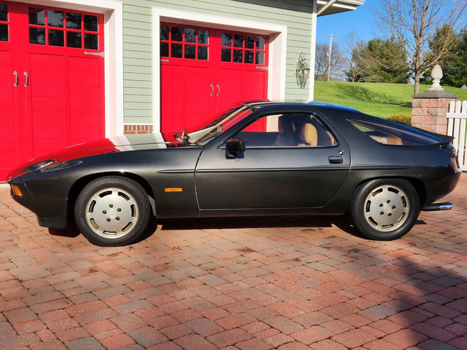 1980 Porsche 928 S - Image 13 of 31