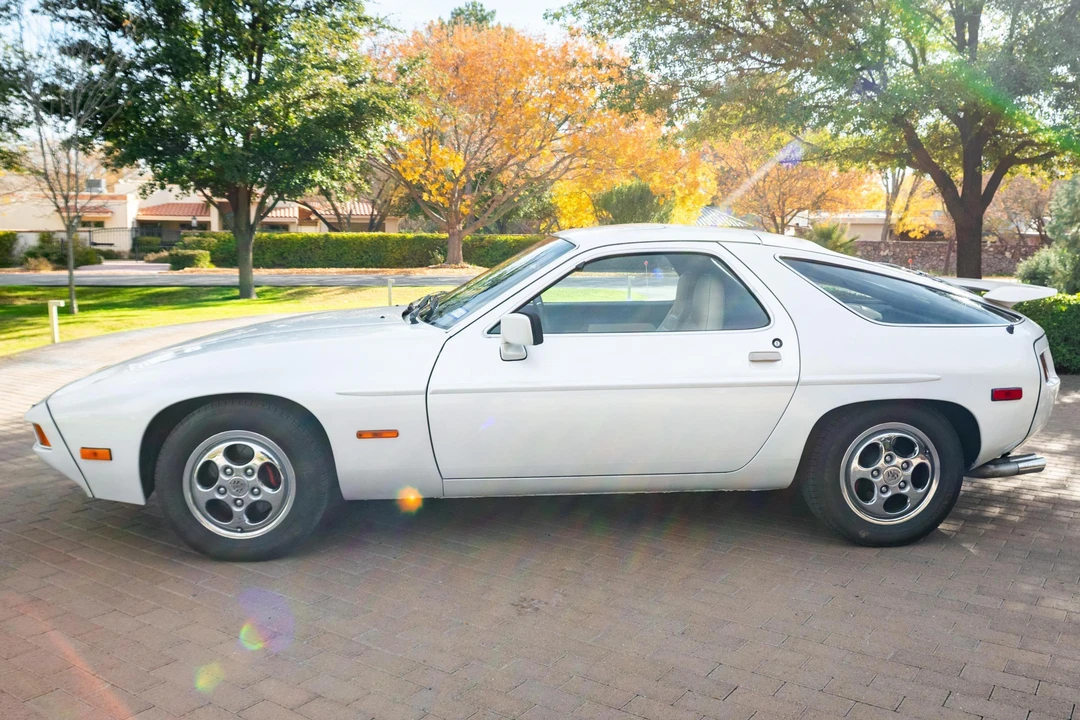1980 Porsche 928 - Image 3 of 31