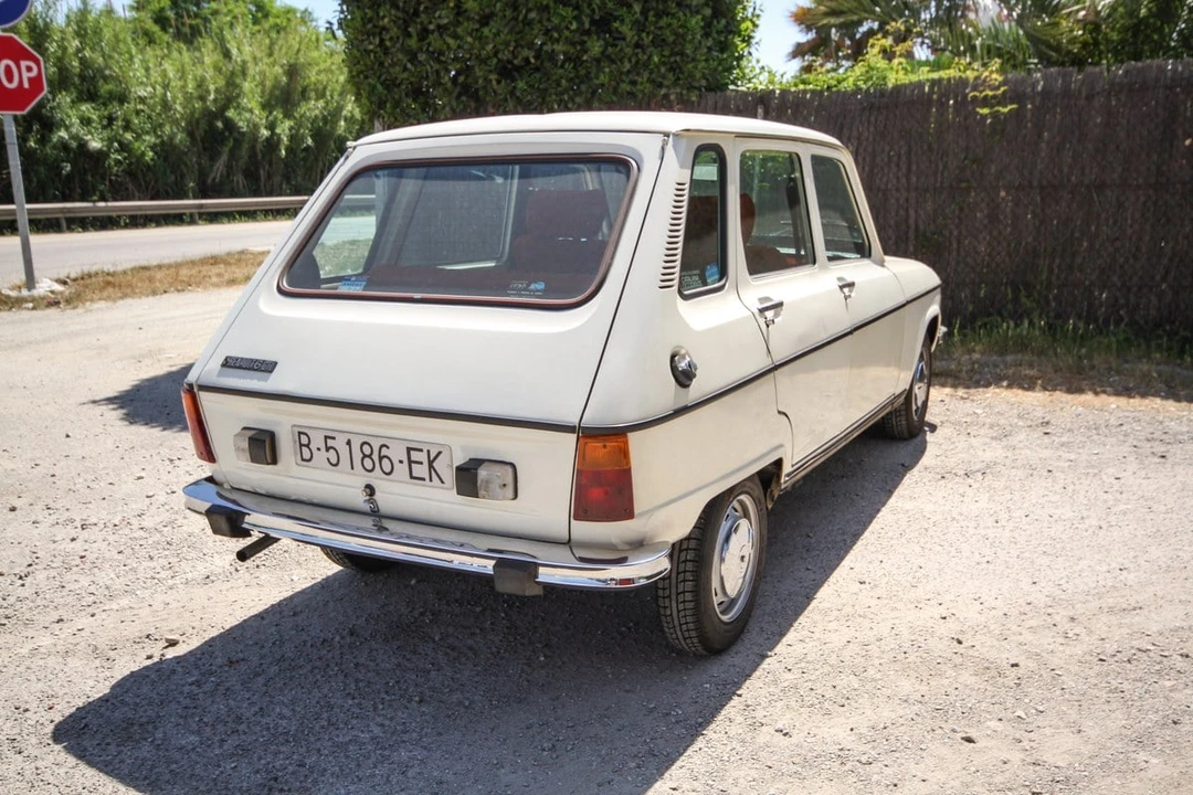 1980 Renault - Image 6 of 31