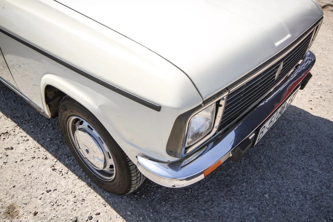 1980 Renault - Image 22 of 31