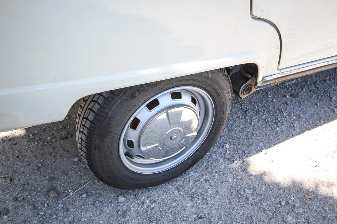 1980 Renault - Image 31 of 31