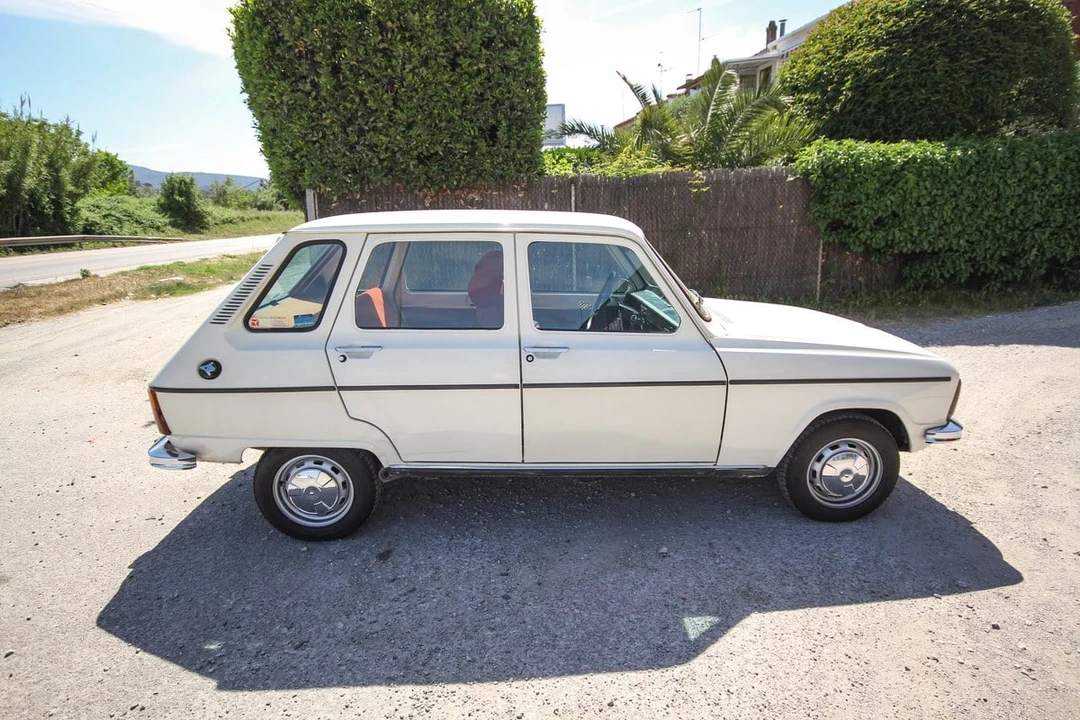 1980 Renault - Image 8 of 31